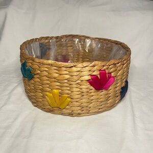 Woven Hyacinth Basket, Straw Flower Design, Waterproof Liner
